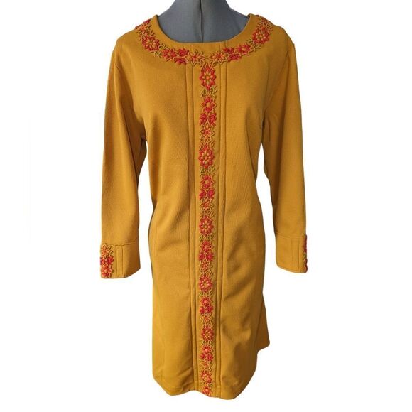 60's yellow Beautiful embroidered bark cloth dress - Picture 1 of 9